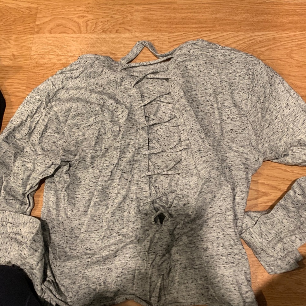 Cropped long sleeve - Picture 2 of 3